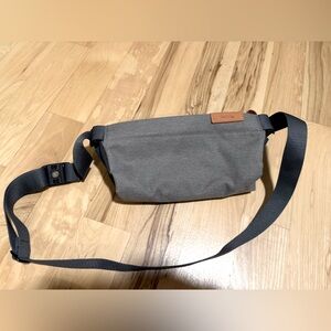 Bellroy Sling Mini Limestone Gray 4L